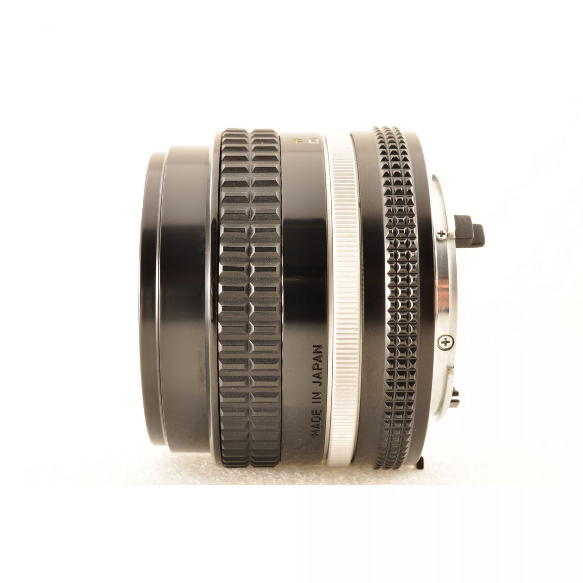 【中古】Nikon Ai-S NIKKOR 50mm f1.4 単焦点 カメラレンズ 交換レンズ フード付き ニコン S/N:5161988