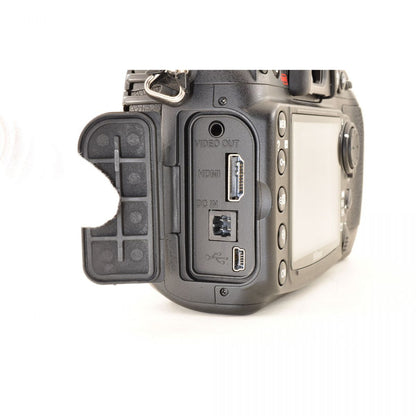 【中古】Nikon D300 1230万画素 デジタル一眼レフカメラ ボディ ニコン S/N: 2008710