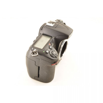 【中古】Nikon D300 1230万画素 デジタル一眼レフカメラ ボディ ニコン S/N: 2008710