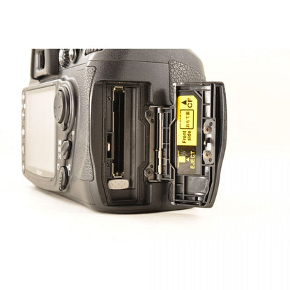【中古】Nikon D300 1230万画素 デジタル一眼レフカメラ ボディ ニコン S/N: 2008710