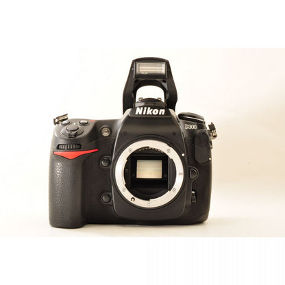【中古】Nikon D300 1230万画素 デジタル一眼レフカメラ ボディ ニコン S/N: 2008710