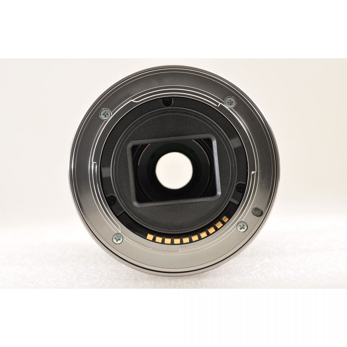 【中古】Sony E 55-210mm f/4.5-6.3 OSS 望遠 ズームレンズ フード付 ソニー S/N: 2529969