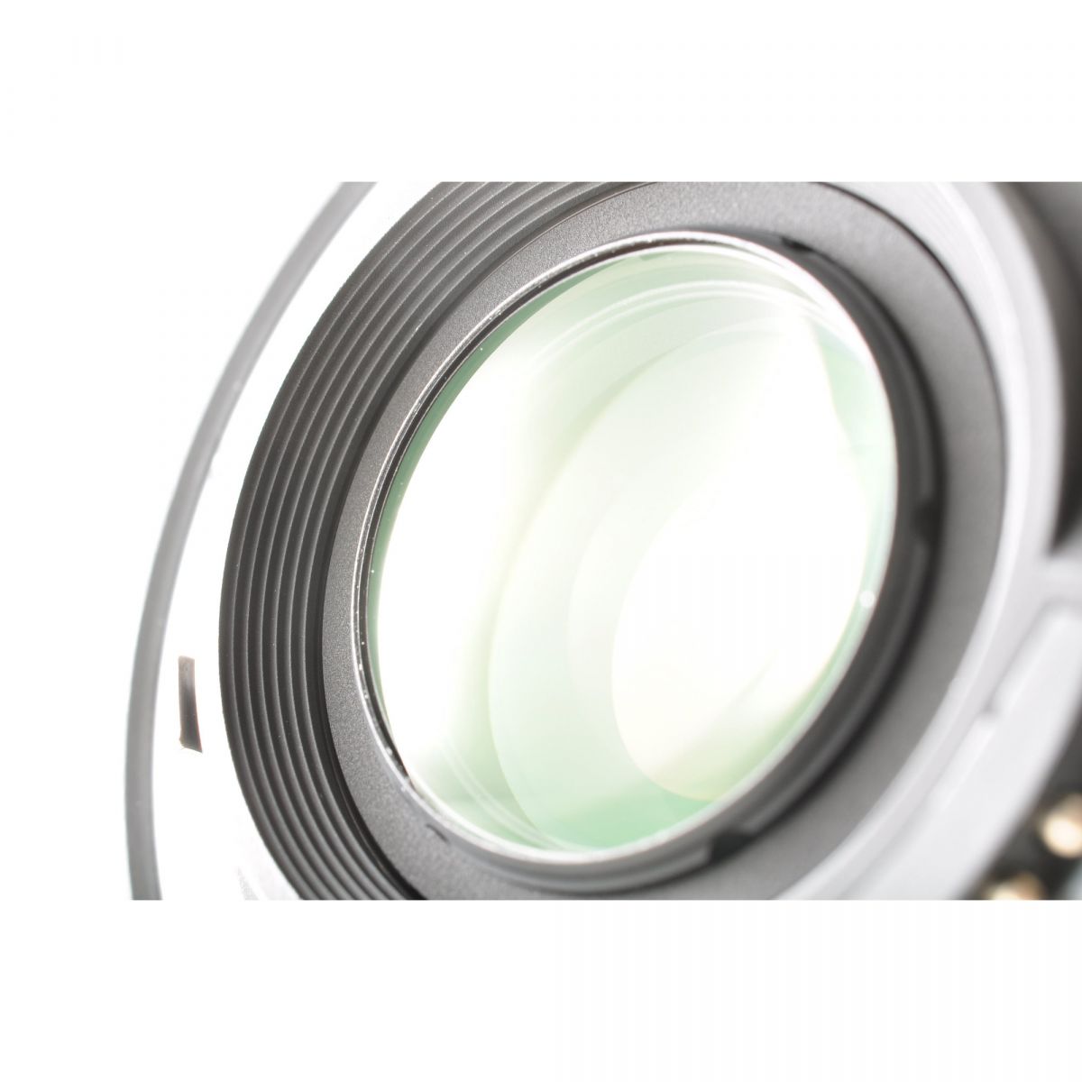 【中古】Nikon AF-S DX NIKKOR 18-200mm f/3.5-5.6G ED VR 高倍率ズームレンズ ニコン S/N: 2986777