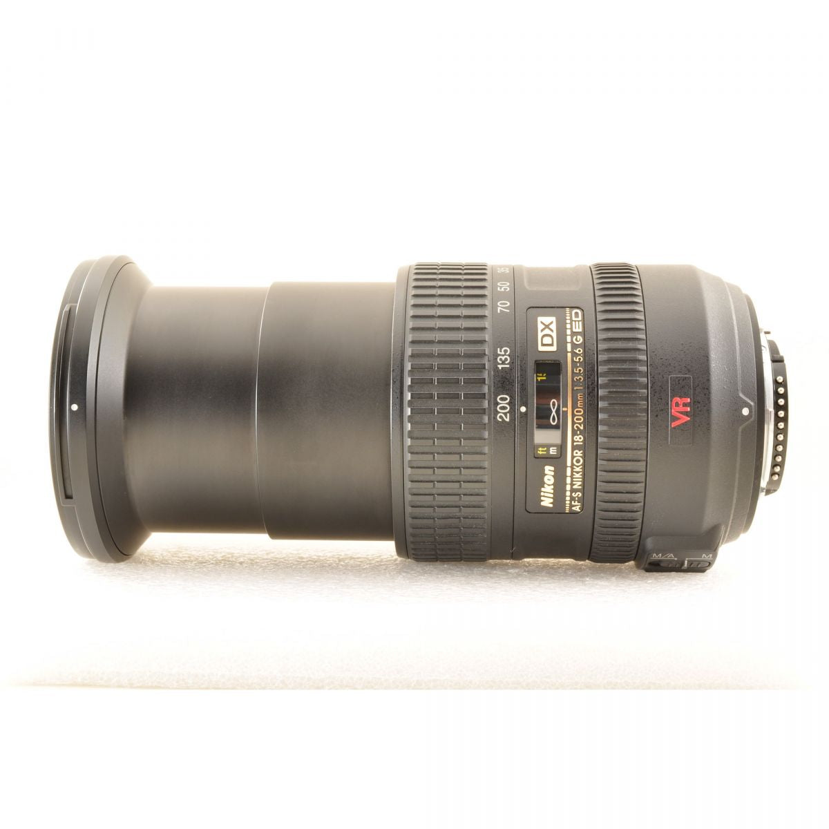 【中古】Nikon AF-S DX NIKKOR 18-200mm f/3.5-5.6G ED VR 高倍率ズームレンズ ニコン S/N: 2986777
