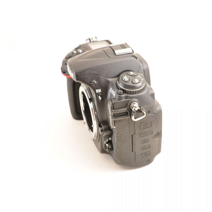 【中古】Nikon D300S 12.3MP 一眼レフ デジタルカメラ ニコン S/N:2001686