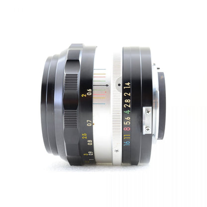 【中古】Nikon F アイレベル シルバー + Nikkor-S.C Auto 50mm f/1.4 非Ai 標準 単焦点レンズ ニコン S/N: 6570324