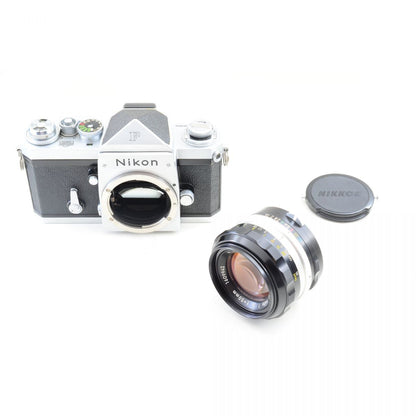 【中古】Nikon F アイレベル シルバー + Nikkor-S.C Auto 50mm f/1.4 非Ai 標準 単焦点レンズ ニコン S/N: 6570324
