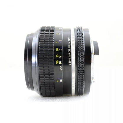 【中古】Nikon F2 アイレベル シルバー + New Nikkor 50mm f/1.4 非Ai 標準 単焦点レンズ ニコン S/N: 7626441