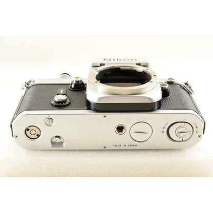【中古】Nikon F2 アイレベル シルバー フィルムカメラ + Ai-S NIKKOR 28mm f/2.8 広角 単焦点レンズ ニコン S/N: 7148834