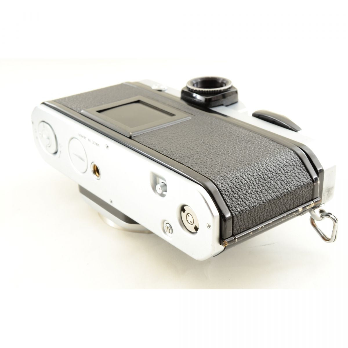 【中古】Nikon F2 アイレベル シルバー フィルムカメラ + Ai-S NIKKOR 28mm f/2.8 広角 単焦点レンズ ニコン S/N: 7148834