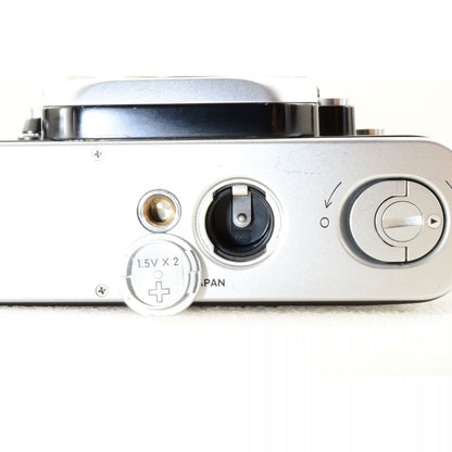 【中古】Nikon F2 アイレベル シルバー フィルムカメラ + Ai-S NIKKOR 28mm f/2.8 広角 単焦点レンズ ニコン S/N: 7148834
