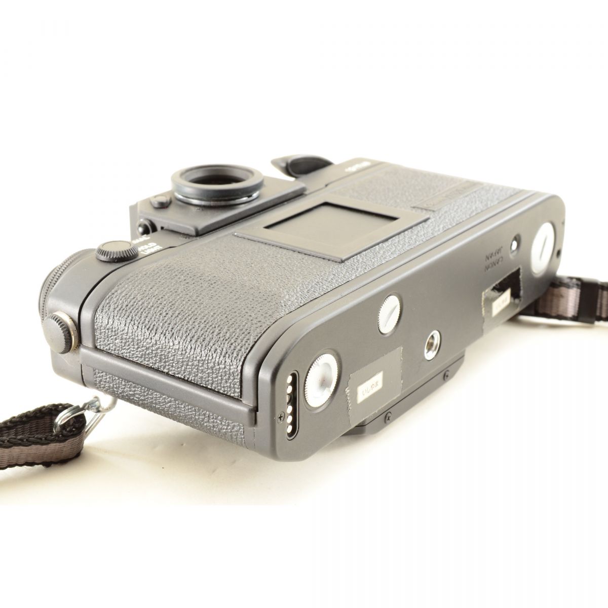 【中古】Canon New F-1 アイレベル 35mm 一眼レフフィルムカメラ + New FD 24mm f/2.8 広角 単焦点レンズ キャノン S/N: 121748