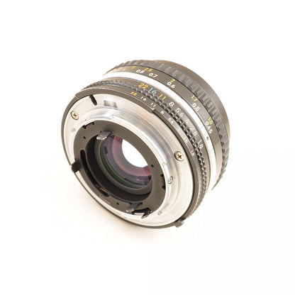 【中古】Nikon Ai-S NIKKOR 50mm f1.8 単焦点 カメラレンズ 交換レンズ ニコン S/N:2209890