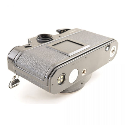 【中古】Nikon FE ブラック 35mm 一眼レフフィルムカメラ + Ai 36-72mm f/3.5 ズームレンズ ニコン S/N: 3539459