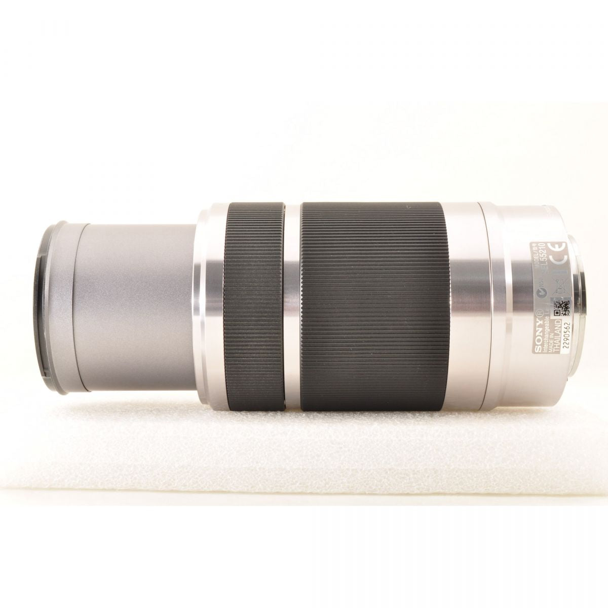 【中古】Sony E 55-210mm f/4.5-6.3 OSS 望遠 ズームレンズ フード付 ソニー S/N: 2290562