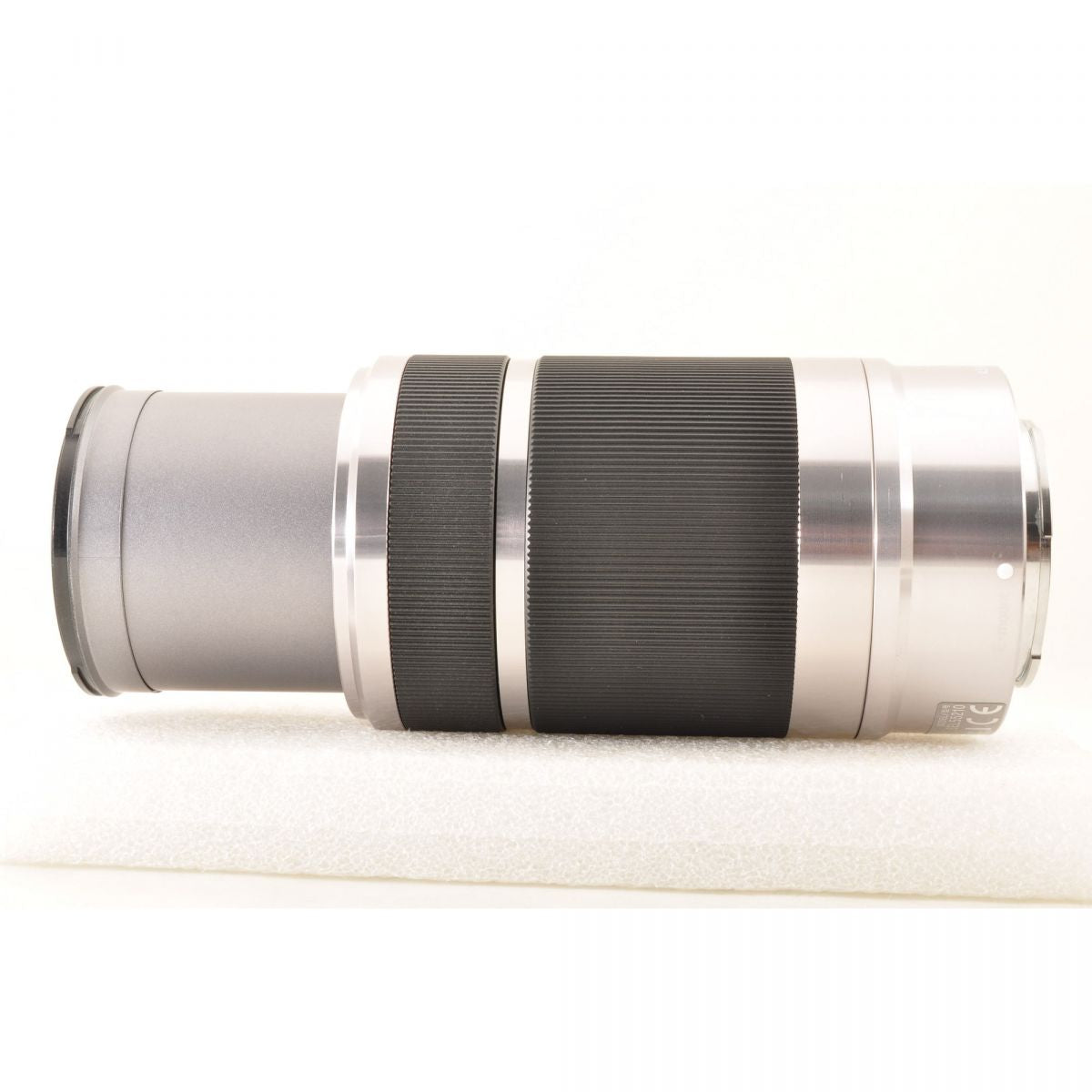 【中古】Sony E 55-210mm f/4.5-6.3 OSS 望遠 ズームレンズ フード付 ソニー S/N: 2290562
