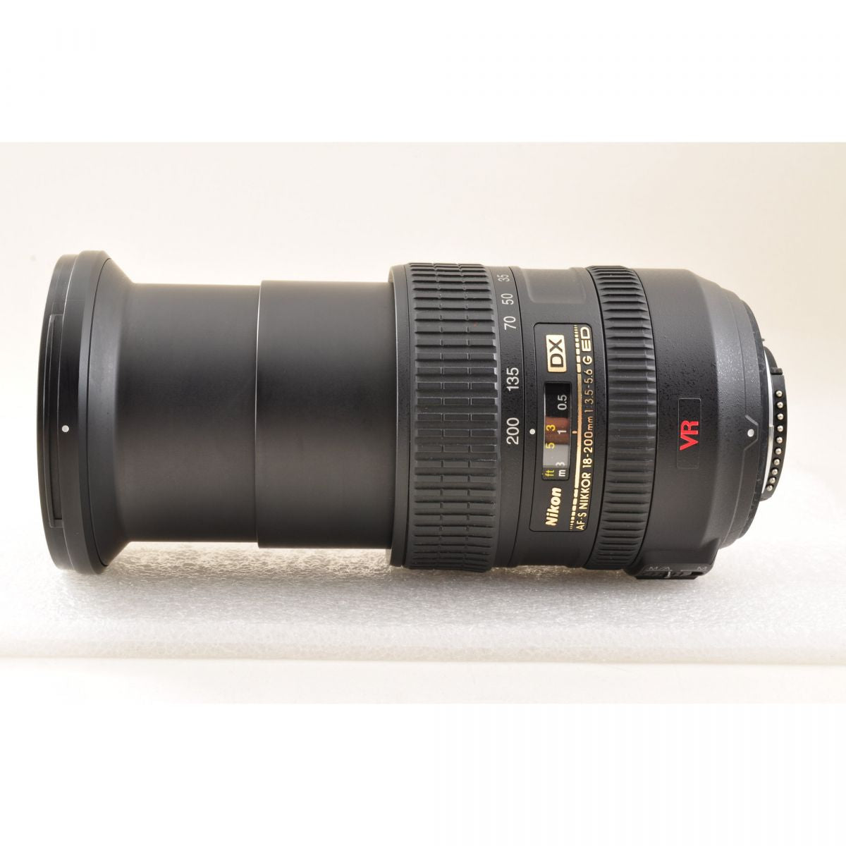 【中古】Nikon AF-S DX NIKKOR 18-200mm f/3.5-5.6G ED VR 高倍率ズームレンズ フード フィルター付 ニコン S/N: 3267422