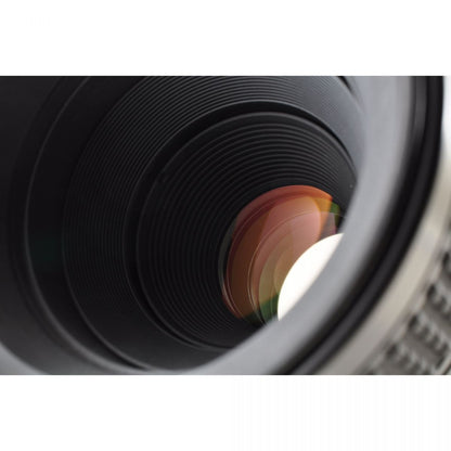 【中古】Nikon F-801 35mm 一眼レフフィルムカメラ + AF Micro-NIKKOR 60mm f/2.8 D マクロ 単焦点レンズ ニコン S/N: 2243535