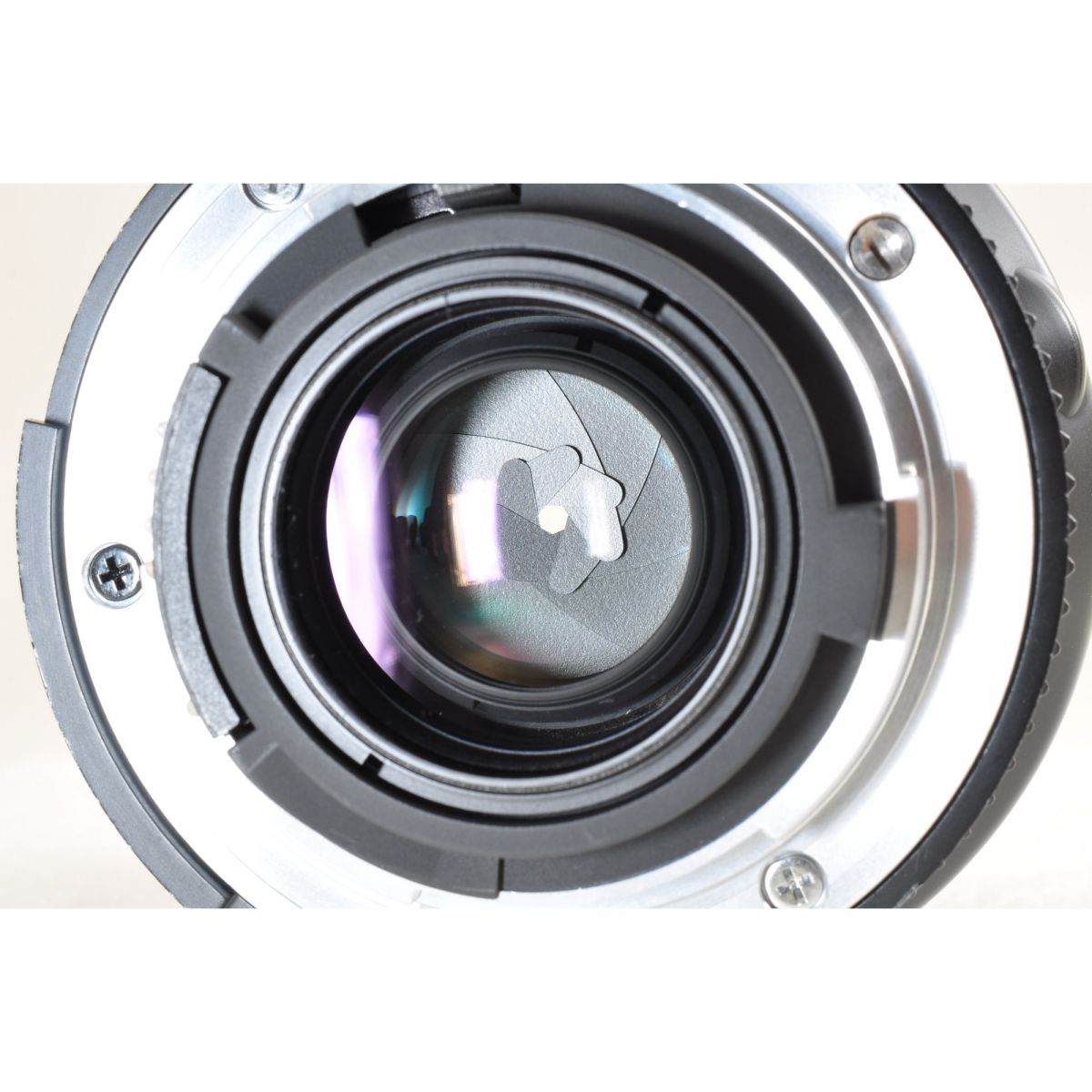 【中古】Nikon F-801 35mm 一眼レフフィルムカメラ + AF Micro-NIKKOR 60mm f/2.8 D マクロ 単焦点レンズ ニコン S/N: 2243535