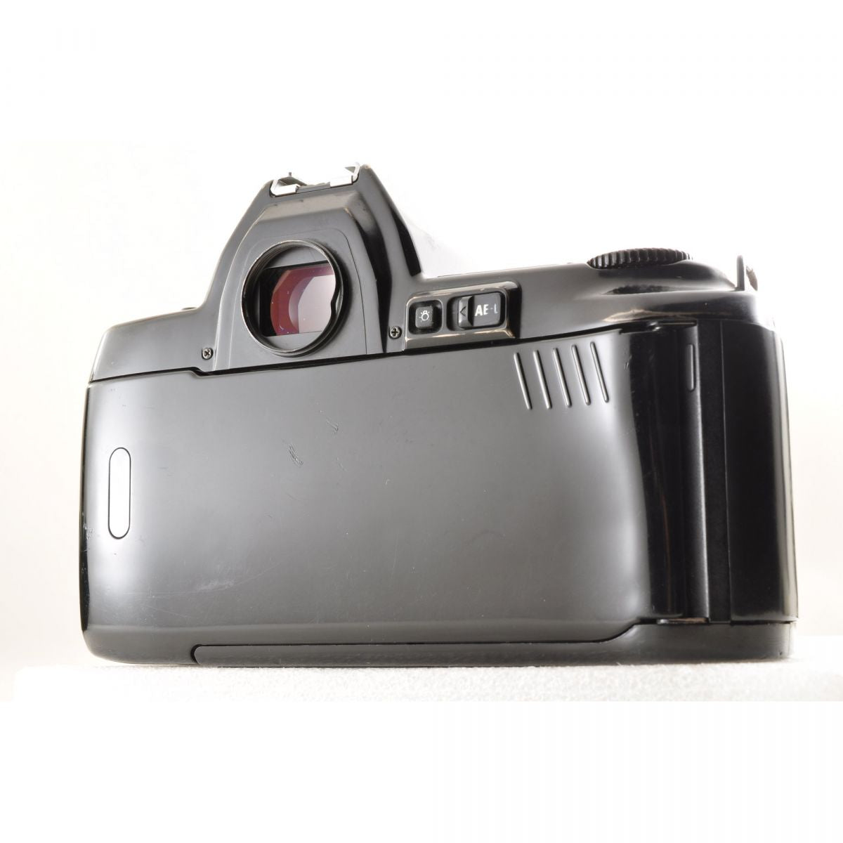 【中古】Nikon F-801 35mm 一眼レフフィルムカメラ + AF Micro-NIKKOR 60mm f/2.8 D マクロ 単焦点レンズ ニコン S/N: 2243535