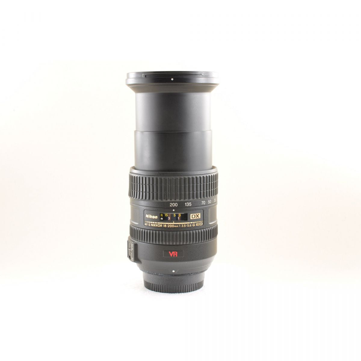 【中古】Nikon AF-S DX NIKKOR 18-200mm f/3.5-5.6G ED VR 高倍率ズームレンズ フード フィルター付 ニコン S/N: 3267422