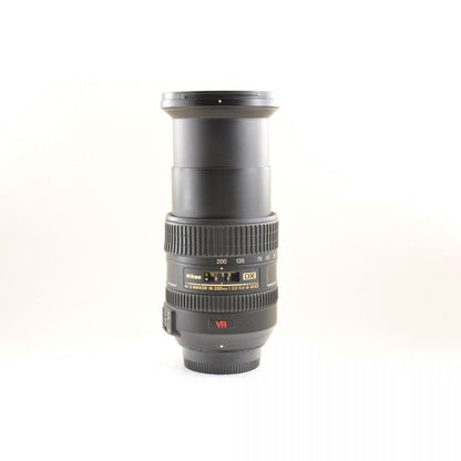 【中古】Nikon AF-S DX NIKKOR 18-200mm f/3.5-5.6G ED VR 高倍率ズームレンズ フード フィルター付 ニコン S/N: 3267422