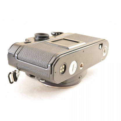 【中古】Nikon FE ブラック 一眼レフ フィルムカメラ ニコン S/N:3385864