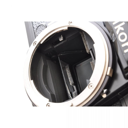 【中古】Nikon FE ブラック 一眼レフ フィルムカメラ ニコン S/N:3385864