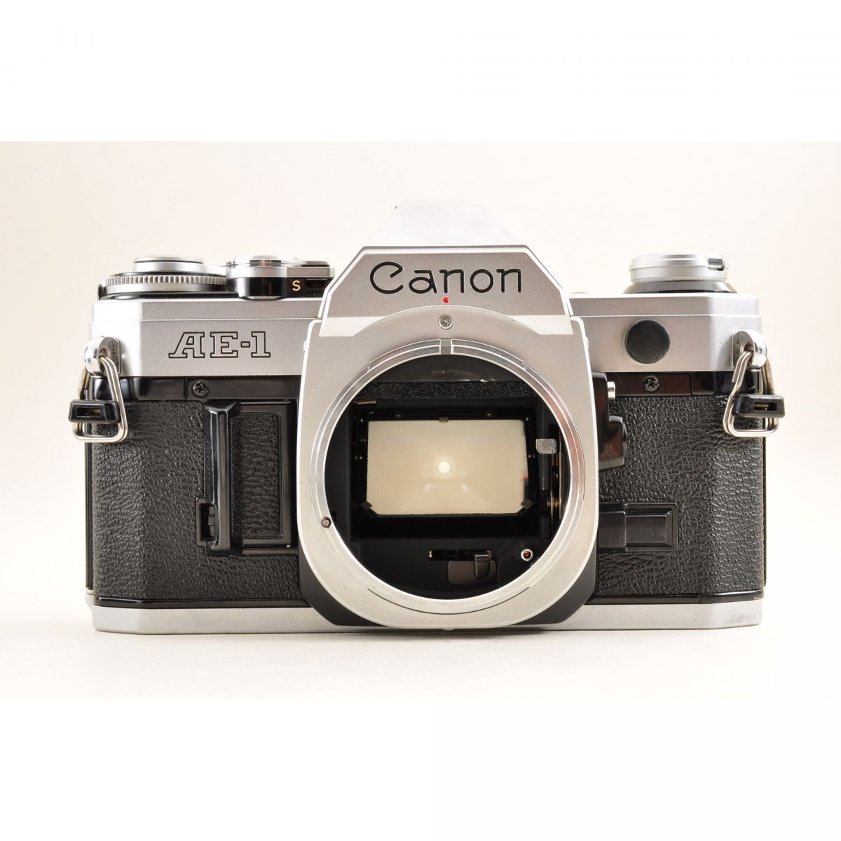 【中古】Canon AE-1 シルバー 一眼レフ 35mm フィルムカメラ キヤノン S/N:5511147
