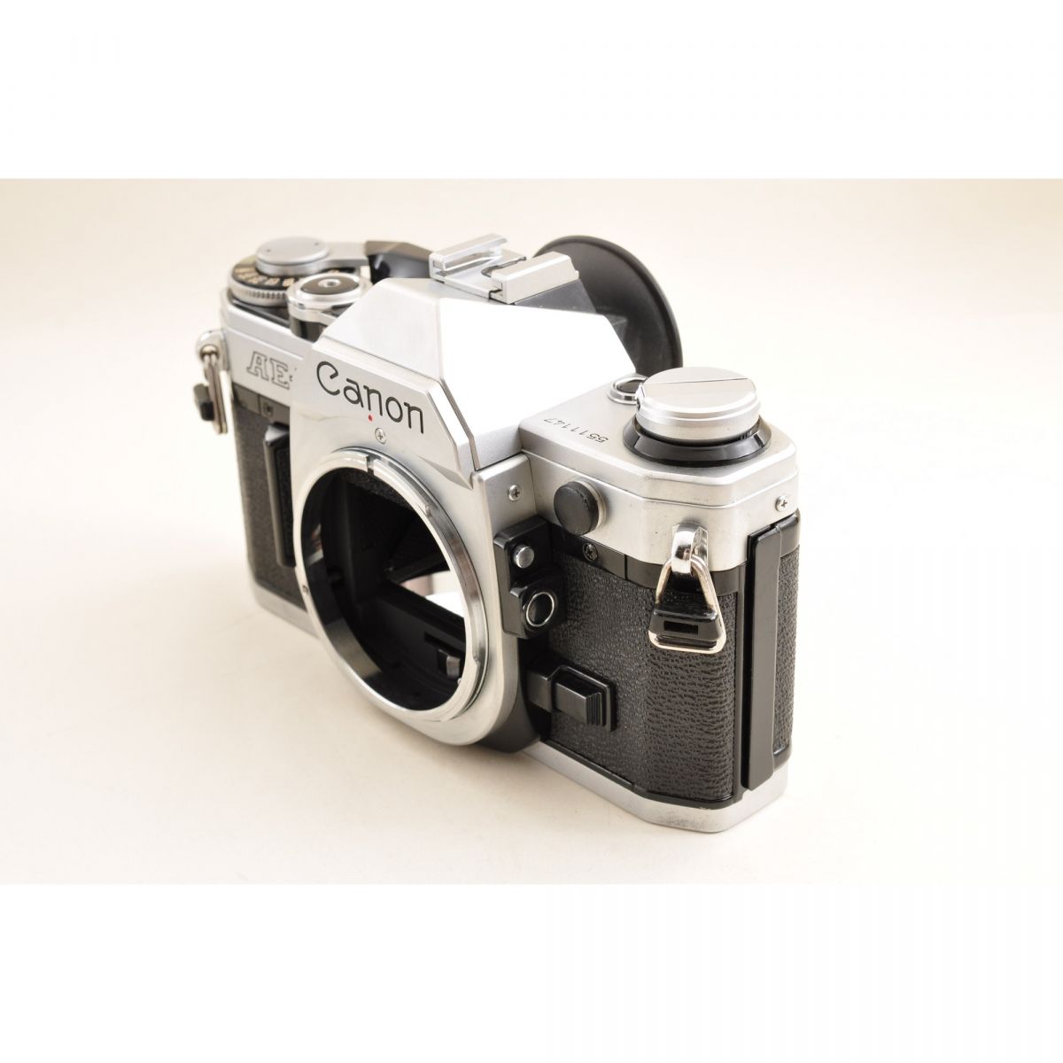 【中古】Canon AE-1 シルバー 一眼レフ 35mm フィルムカメラ キヤノン S/N:5511147