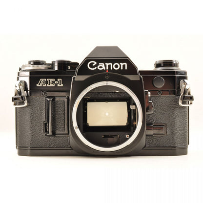 【中古】Canon AE-1 ブラック 一眼レフ フィルムカメラ キヤノン S/N:4465094