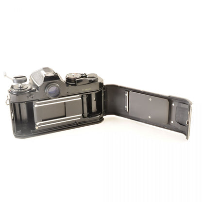 【中古】Nikon FE ブラック 35mm 一眼レフ フィルムカメラ ニコン S/N:3331687