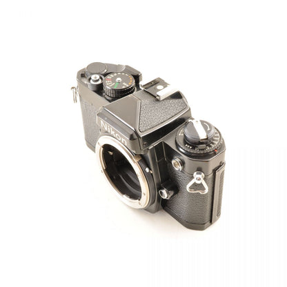 【中古】Nikon FE ブラック 35mm 一眼レフ フィルムカメラ ニコン S/N:3331687