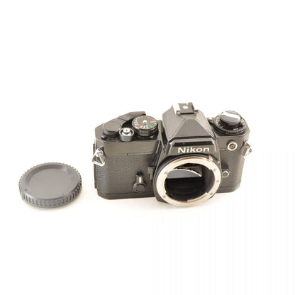 【中古】Nikon FE ブラック 35mm 一眼レフ フィルムカメラ ニコン S/N:3331687