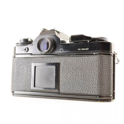 【中古】Nikon FE ブラック 35mm 一眼レフ フィルムカメラ ニコン S/N:3331687