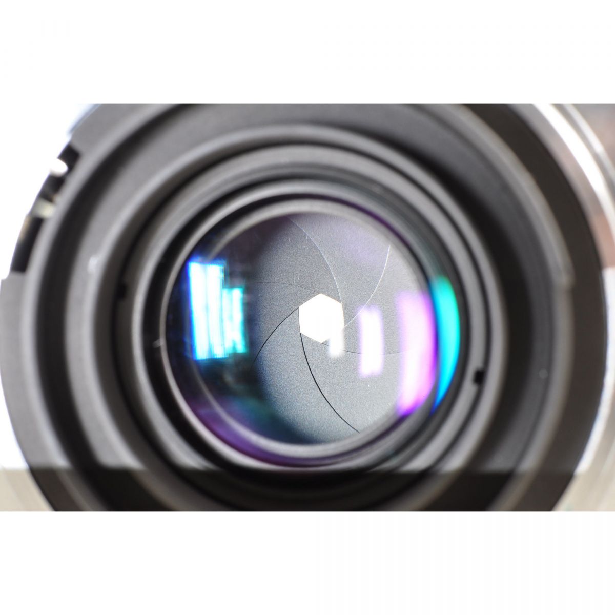 【中古】Nikon Nikkor-NC Auto 24mm F2.8 単焦点 カメラレンズ 交換レンズ ニコン S/N:432798