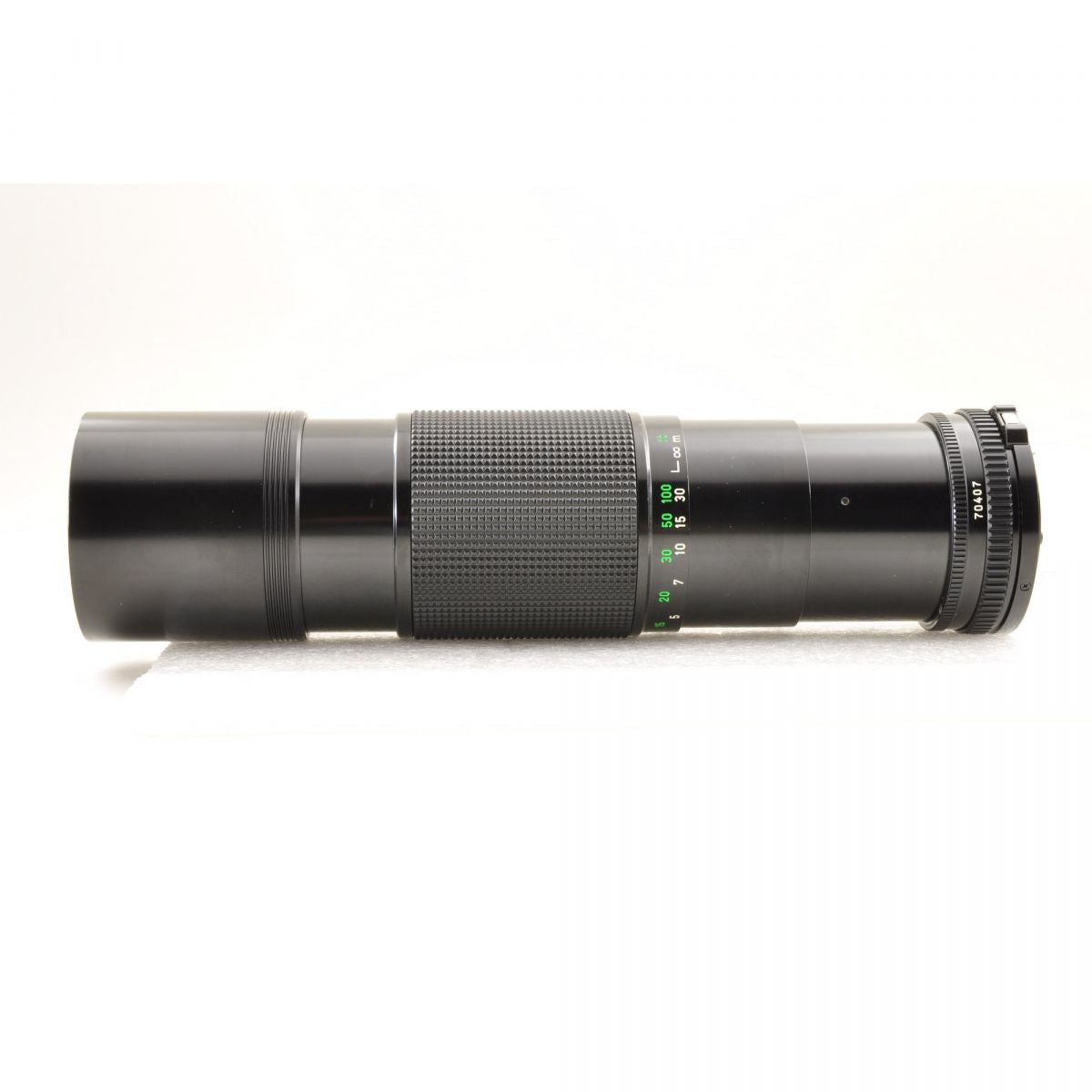 【中古】Canon AE-1 シルバー 35mm 一眼レフ フィルムカメラ + FD 100-200mm f/5.6 望遠ズームレンズ キャノンセット S/N: 1556941