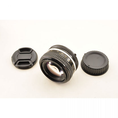 【中古】Nikon Ai Nikkor 50mm f/1.4 単焦点 カメラレンズ 交換レンズ ニコン S/N:4174304
