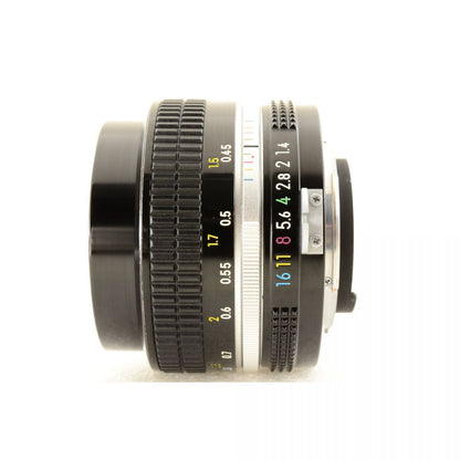 【中古】Nikon F2 フォトミック シルバー DP-1 一眼レフ フィルムカメラ + New Nikkor 50mm f/1.4 非Ai 標準 単焦点レンズ ニコン S/N: 7679251