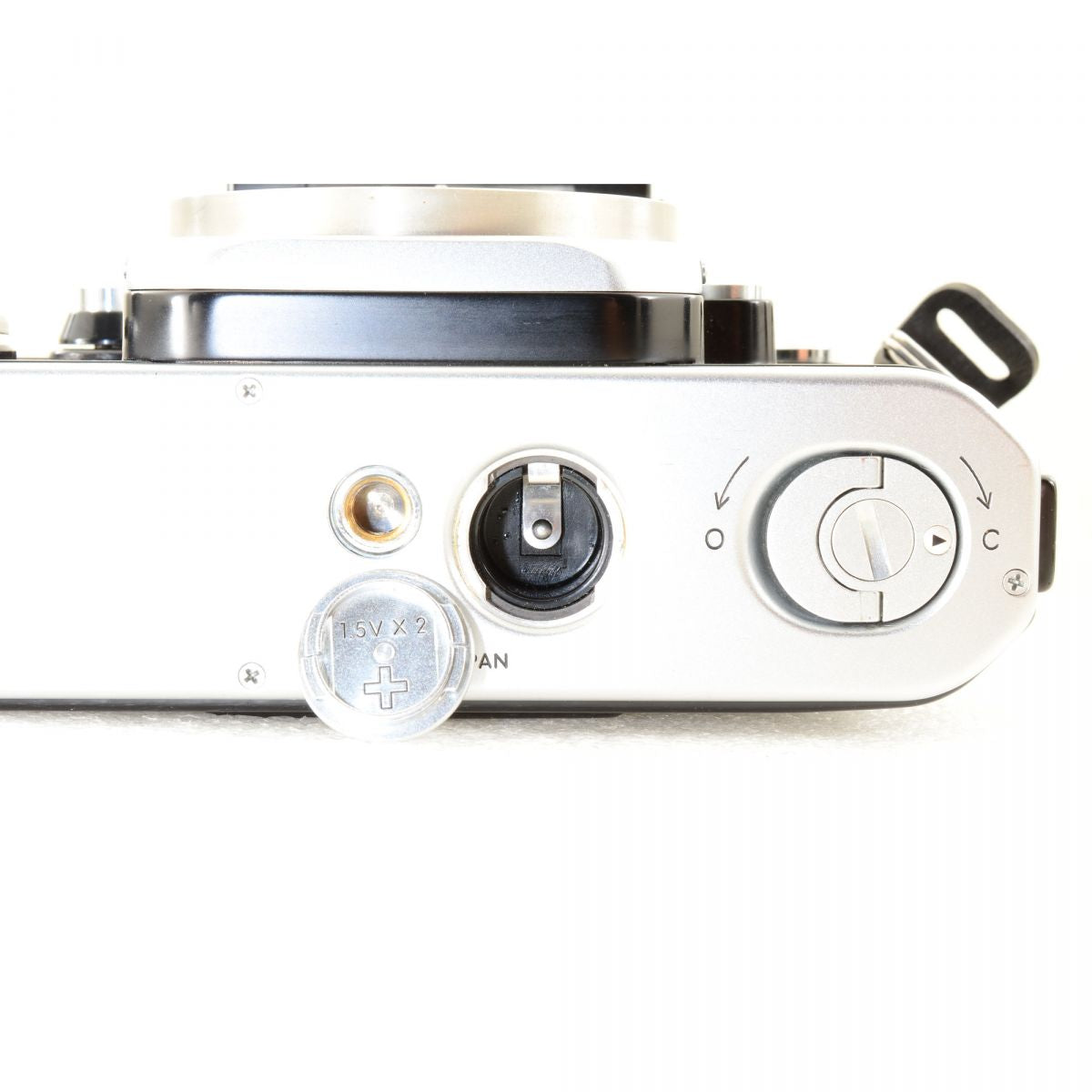 【中古】Nikon F2 フォトミック シルバー DP-1 一眼レフ フィルムカメラ + New Nikkor 50mm f/1.4 非Ai 標準 単焦点レンズ ニコン S/N: 7679251