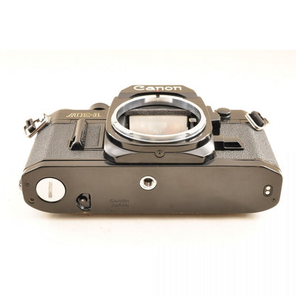 【中古】Canon AE-1 ブラック 一眼レフ 35mm フィルムカメラ キヤノン S/N:4436511