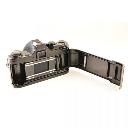 【中古】Canon AE-1 ブラック 一眼レフ 35mm フィルムカメラ キヤノン S/N:4436511