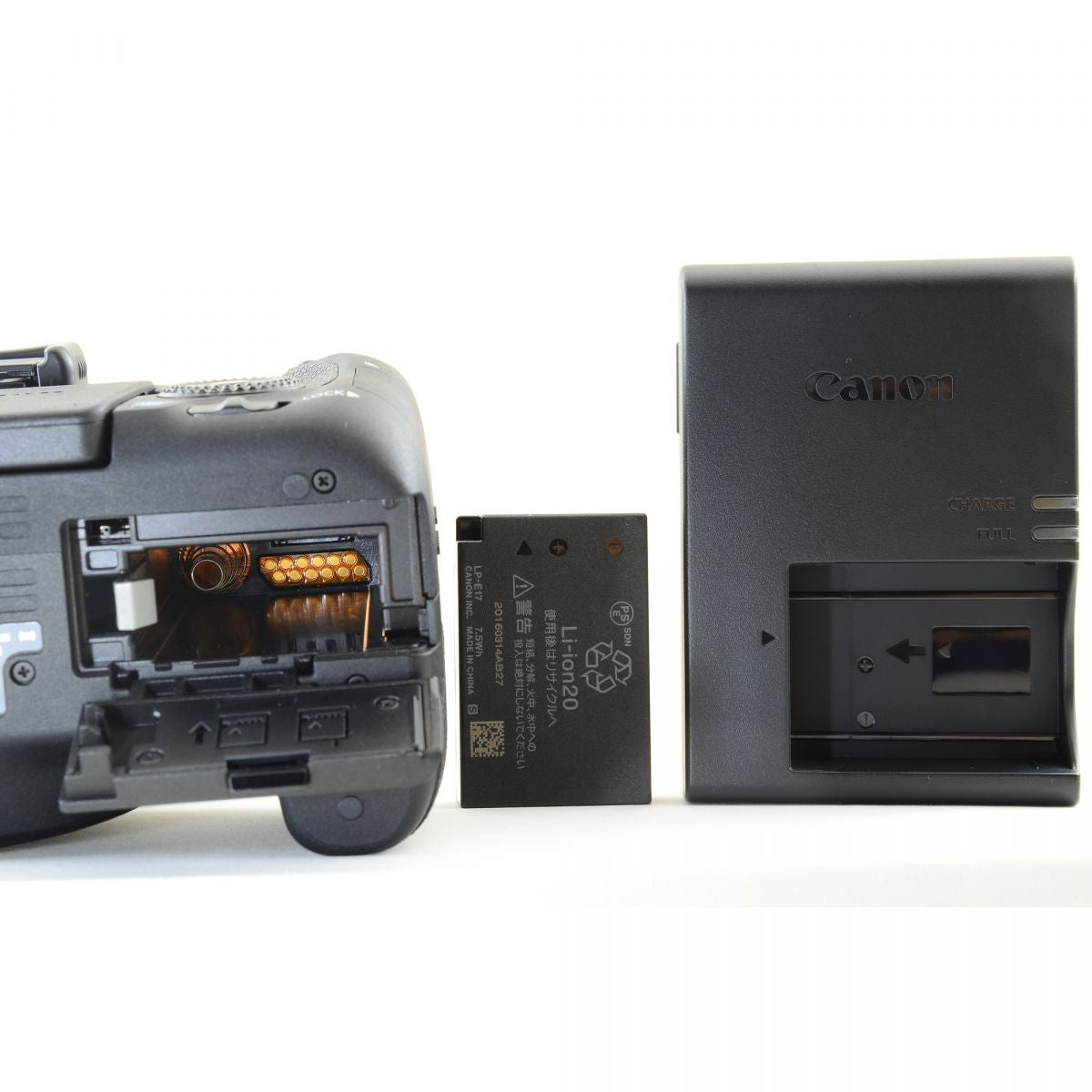 【中古】Canon EOS 8000D 2420万画素 デジタル一眼レフカメラ ボディ 元箱付 キャノン S/N: 151032900042