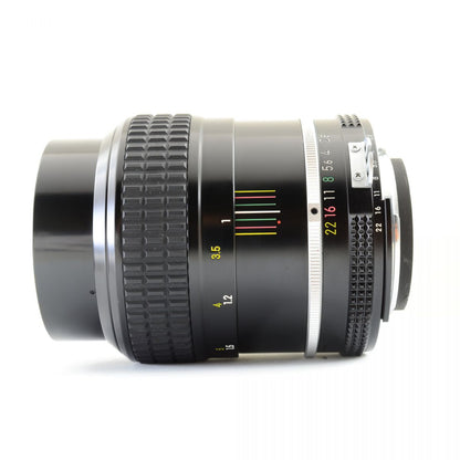 【中古】Nikon Ai NIKKOR 105mm f/2.5 中望遠 単焦点レンズ HS-8メタルフード付 ニコン S/N: 791596