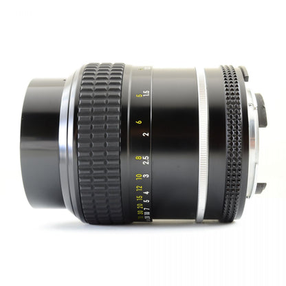 【中古】Nikon Ai NIKKOR 105mm f/2.5 中望遠 単焦点レンズ HS-8メタルフード付 ニコン S/N: 791596