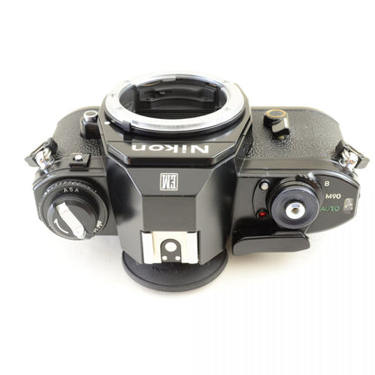 【中古】Nikon EM ブラック 一眼レフ フィルムカメラ 135mm f/3.5 ニコン セット S/N:6864214