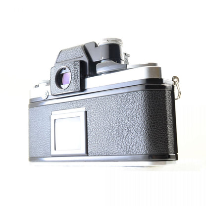 【中古】Nikon F2 フォトミック シルバー DP-1 フィルムカメラ + NIKKOR-S.C Auto 50mm f/1.4 非Ai 標準 単焦点レンズ ニコン S/N: 7257303