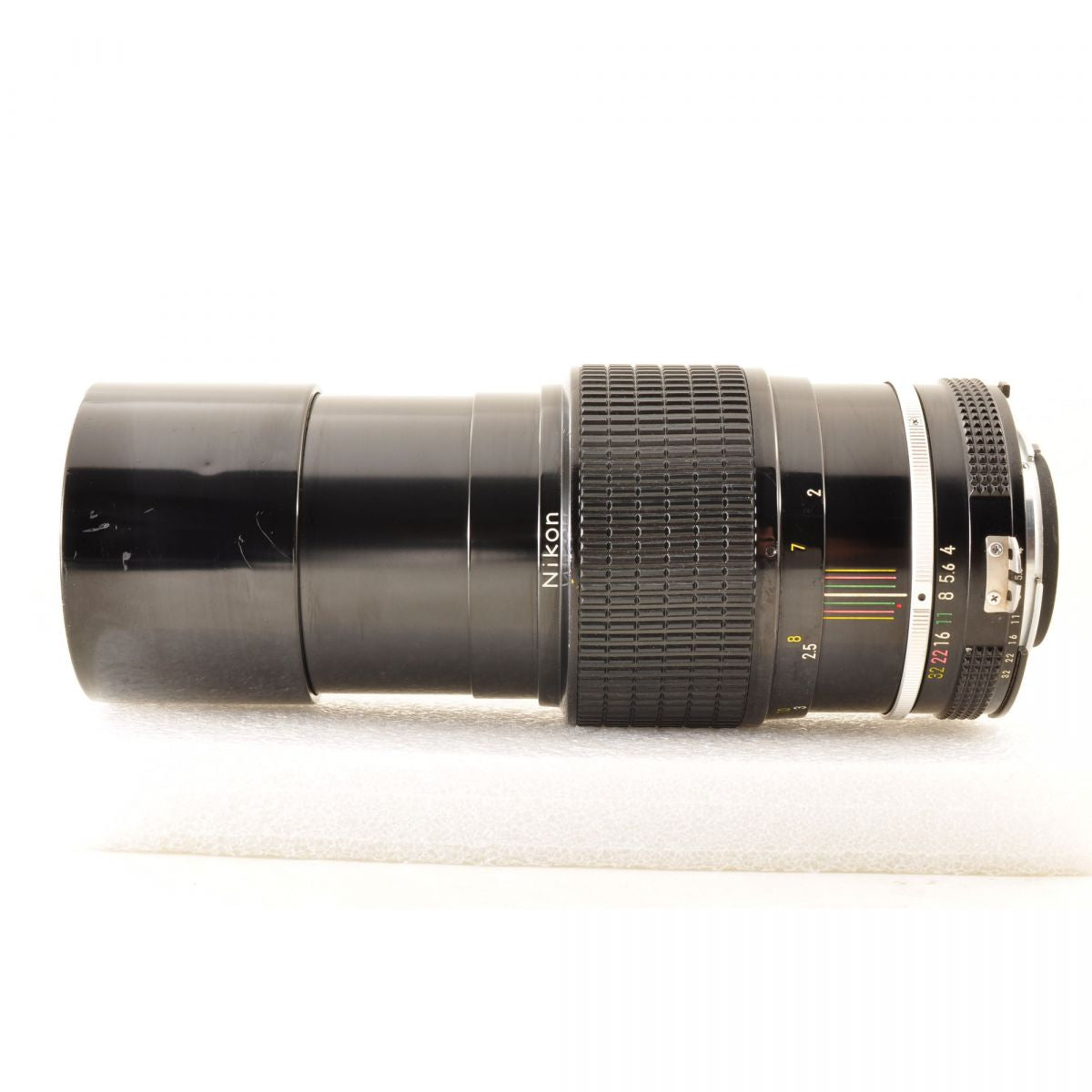 【中古】Nikon Ai NIKKOR 200mm f/4 望遠 単焦点レンズ ニコン S/N: 700003