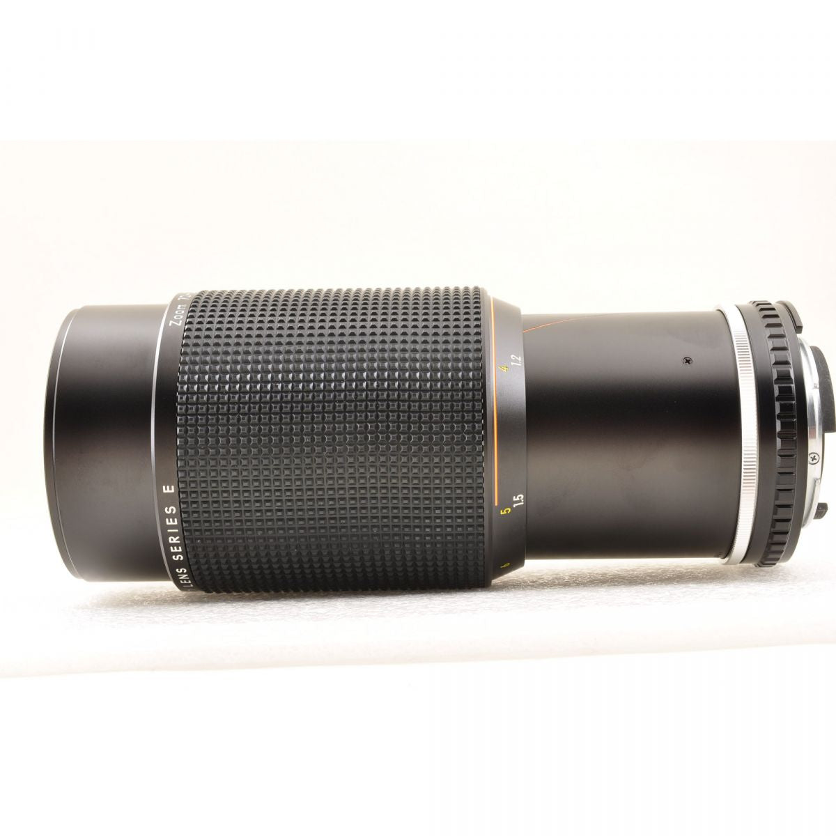 【中古】Nikon Series E Zoom 70-210mm f/4 Ai-s ズームレンズ 元箱付き ニコン S/N:2032965