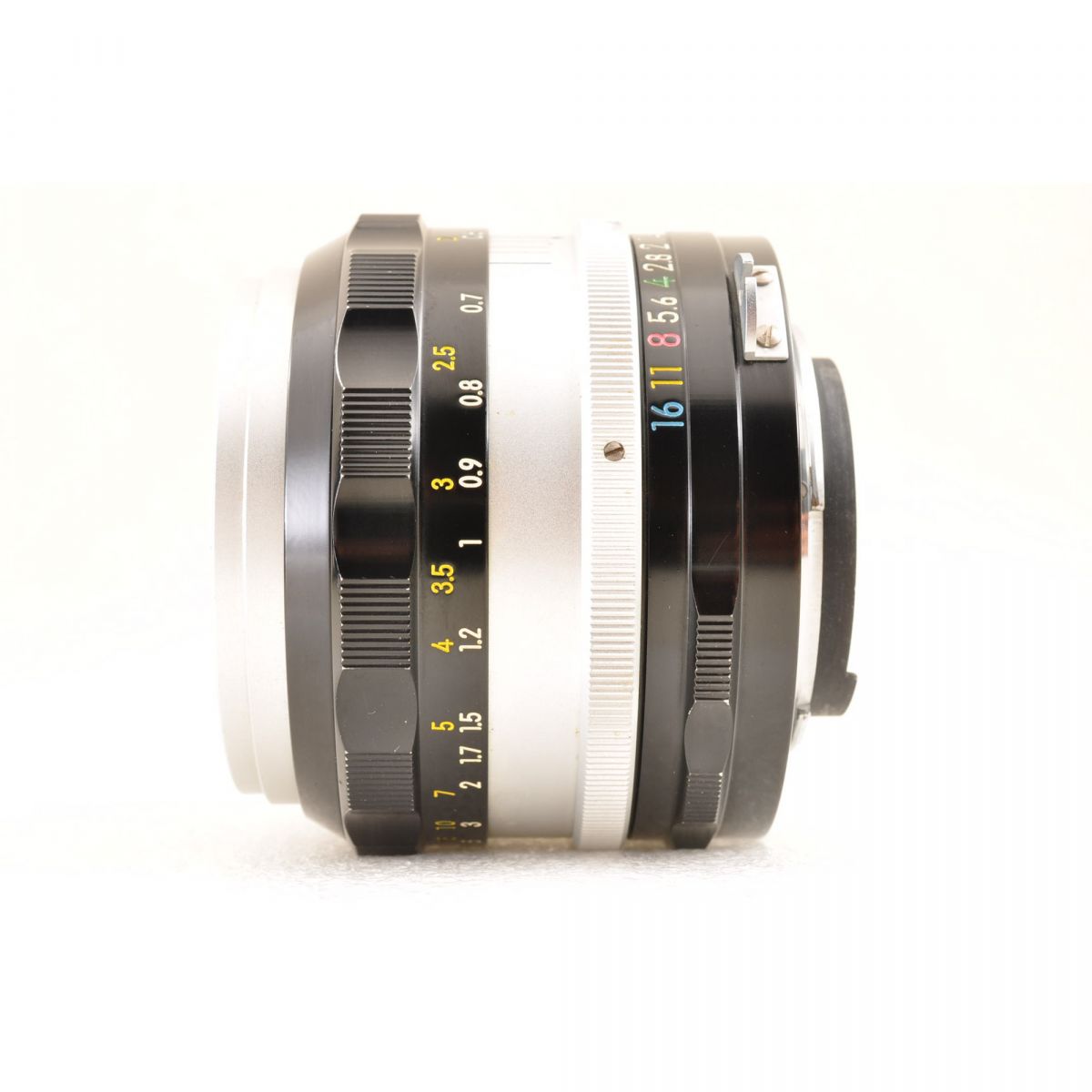 【中古】Nikon NIKKOR-S Auto 50mm f/1.4 単焦点 フード付き カメラレンズ 交換レンズ ニコン S/N:1074172